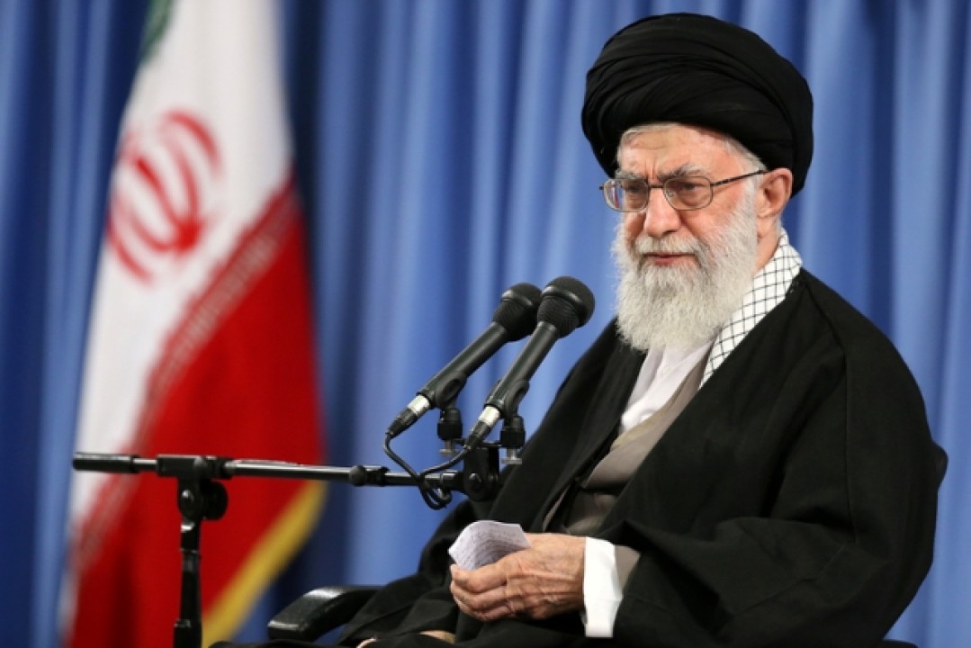 ملت ایران تسلیم‌شدنی نیست/ ورود نظامی آمریکا بدون تردید با صدمه جبران‌ناپذیر همراه خواهد بود